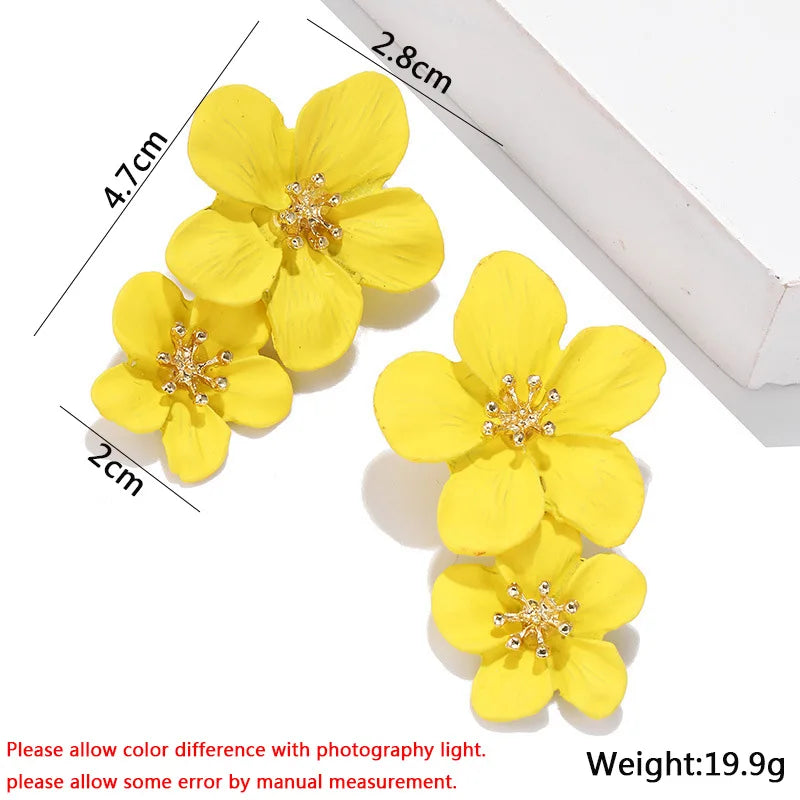 New Women Dangle Earrings Yellow Metal Pendants Geometric Imitation Pearl Drop Earrings Korean Fashion Ear Jewelry pendientes
