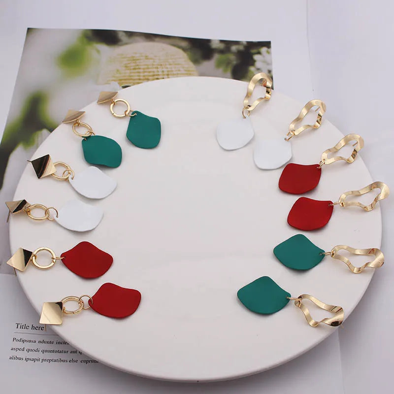 New Fashion Statement Earrings Green White Red Geometric Drop Earrings for Women Punk Metal Earring Trendy Jewelry Elegant