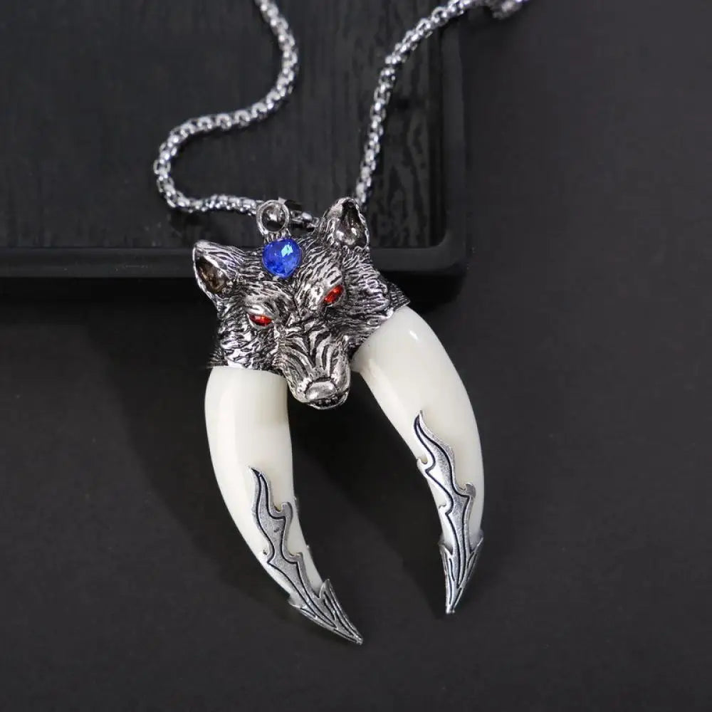Retro domineering wolf tooth pendant necklace suitable for men's personalized ethnic style punk rock motorcycle jewelry gifts