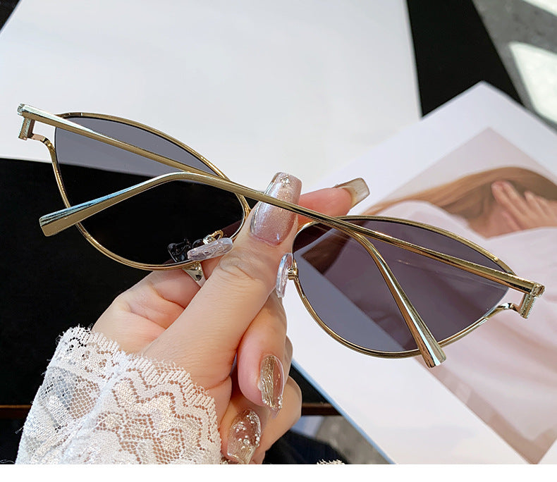 Brand Small Cat Eye Sunglasses Women Luxury 2042 Unique Metal Frame Brown Sun Glasses Trendy UV400 Eyewear Shades Vintage