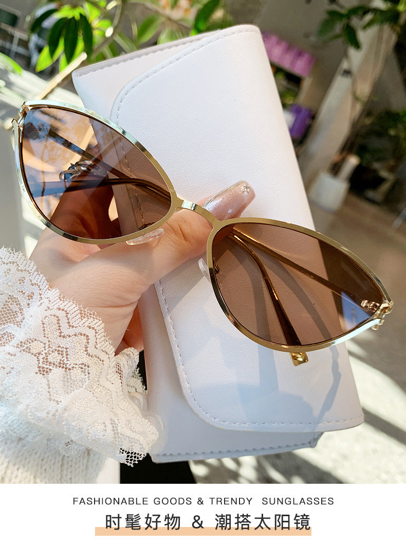 Brand Small Cat Eye Sunglasses Women Luxury 2042 Unique Metal Frame Brown Sun Glasses Trendy UV400 Eyewear Shades Vintage