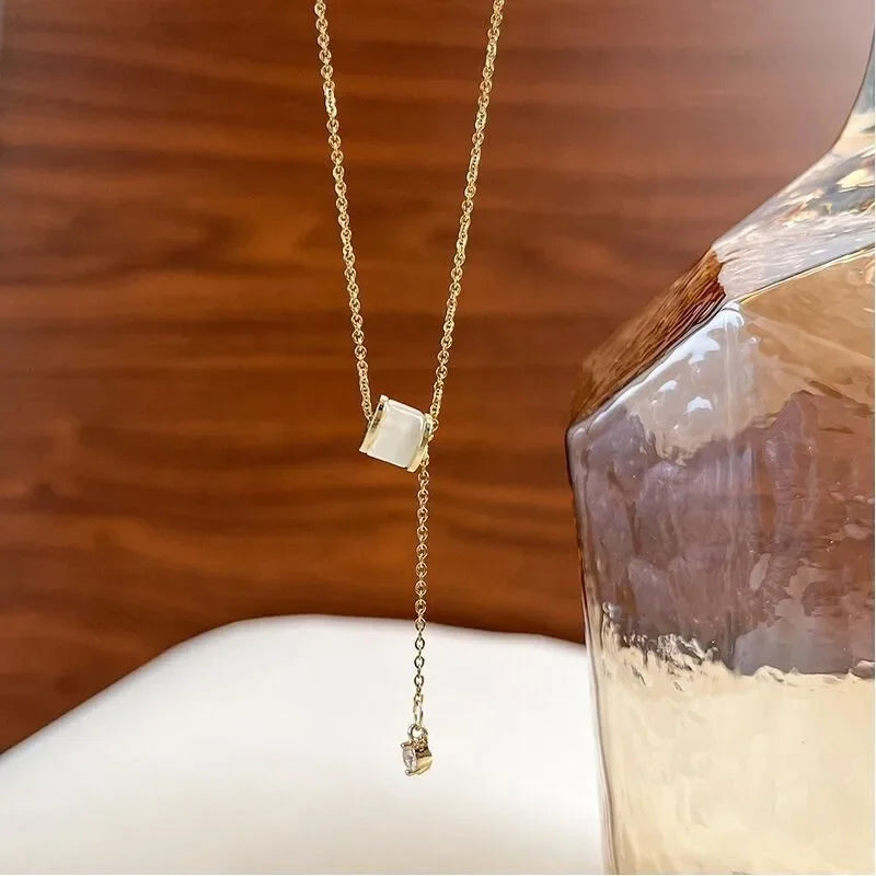 Round Bead Imitation Opal Short Chain Necklace Female Personality Simple Collarbone Chain Party Jewelry