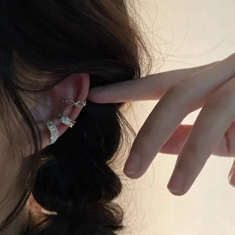 1PC  C-Shape Ear Clips for Women Girls Unisex Minimalist Fashion Cartilage Hoop Earrings Sets can be worn without ear holes