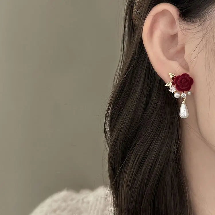 New Wine Red Velvet Rose Pearl Earrings for Women Vintage Red Rose Elegant High-end Studs Earrings Jewelry Accessories серьги