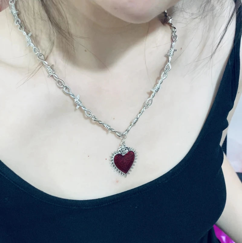 Sacred Heart necklace, small wire necklace, women's hip-hop, gothic, punk style, barbed wire, small thorn chain necklace, gift