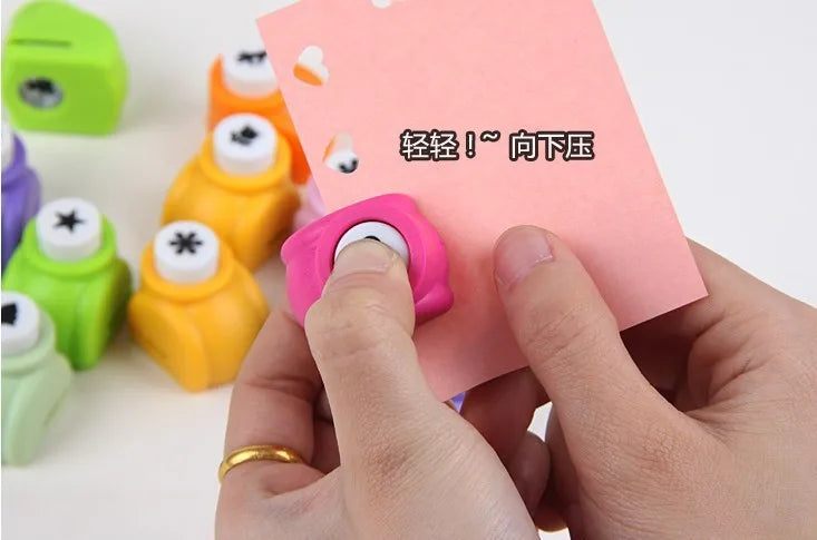 1Pc Mini Paper Punches DIY Crafts Tool Embossing Punches Kindergarten Handmade Hole Puncher For Scrapbooking Gift Card