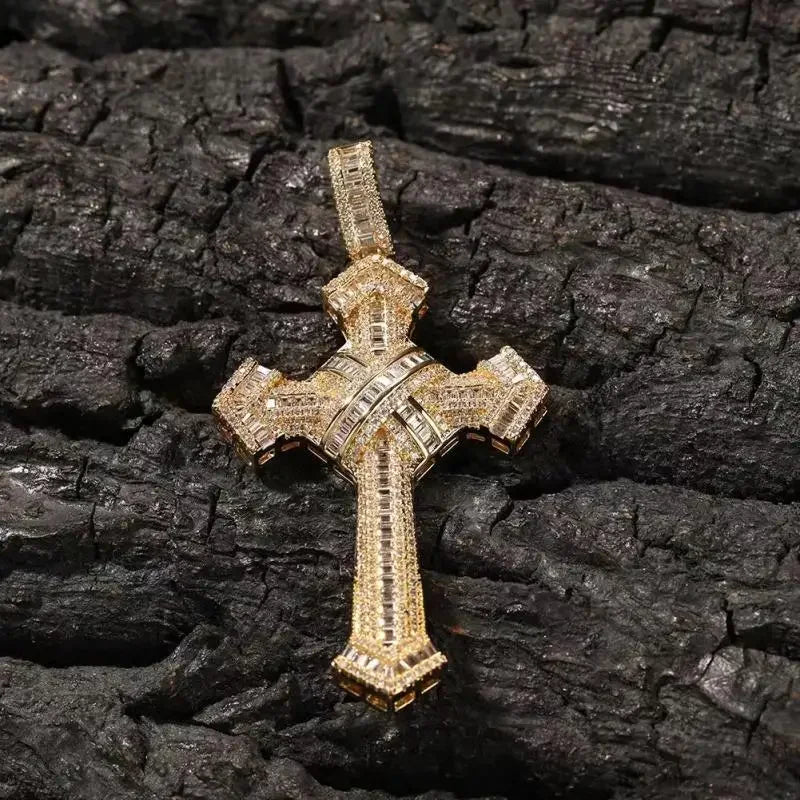 Shiny Ice Crystal Zircon Christian Cross Pendant Men and Women Hip Hop Trend Jewelry Catholic Amulet Necklace