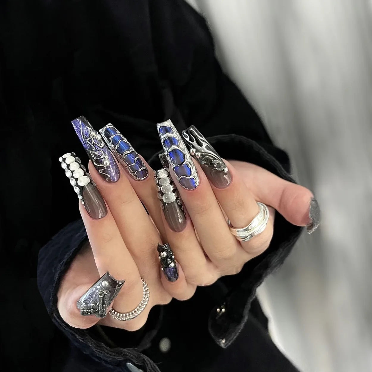 24Pcs Sweet Cool Spice Girl Press on Nails Black French Bow False Nails Y2k Star Glitter Diamond Nail Long Square Gel Fake Nails