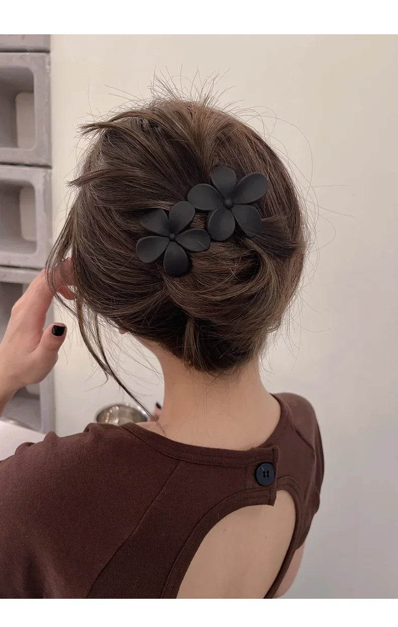 Summer New Hair Clips Accessories Elegant Frosted Butterfly Flower Barrettes Women Simplicity Hairpins Simple Duckbill Headwear