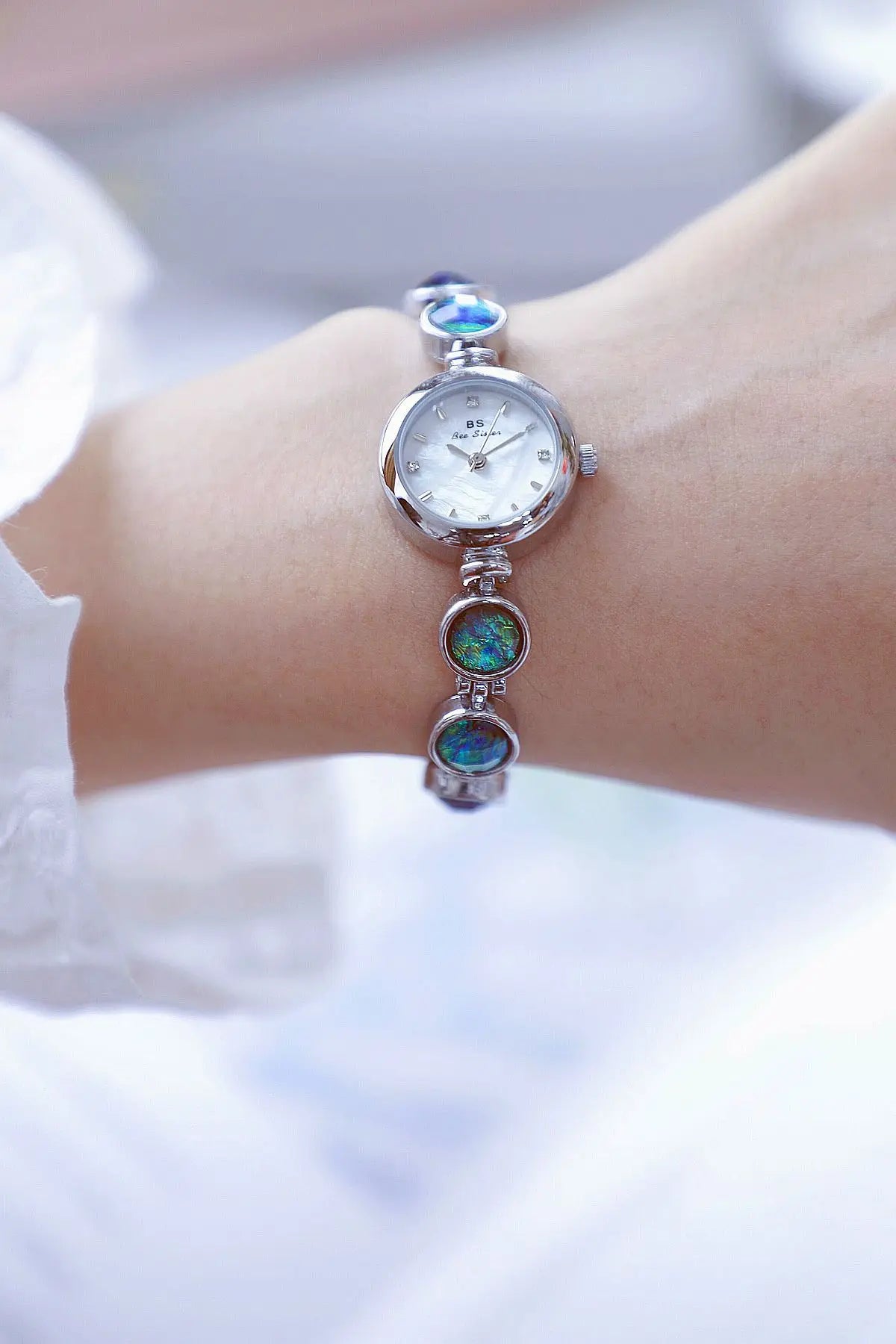 Fashion Ladies Quartz Wristwatches Luxury Peacock Stone Strap Watch for Women Girl Gift Clock Dropshipping Relojes Para Mujer