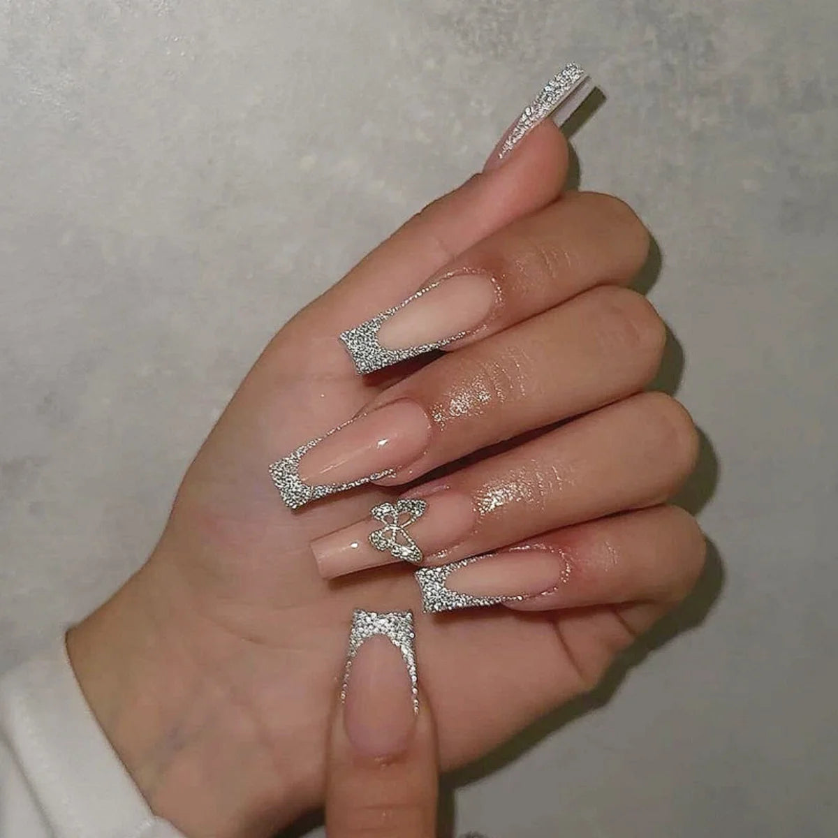 24Pcs Extra Long Square Fake Nail with Glue 3D Little Bear Bow Design False Nails White French Press on Nails Wearable Manicure