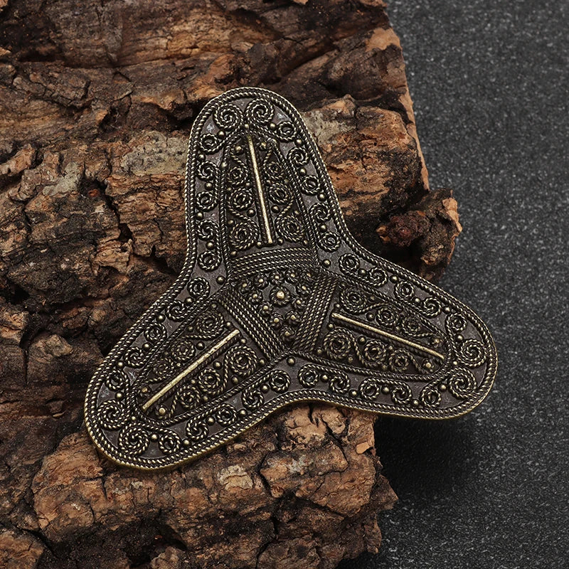 Vintage Norse Mythology Iceland Norse Shield Brooch Medieval Clothing Fastener Clothes Scarf Cloak Jewelry for Men Women