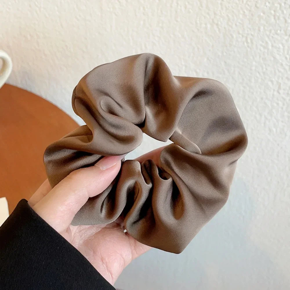 High-quality Silk Hair Scrunchie French Elegant Solid Color Hair Band Ladies Ponytail Holder for Party Fashion Hair Ties 실용도매