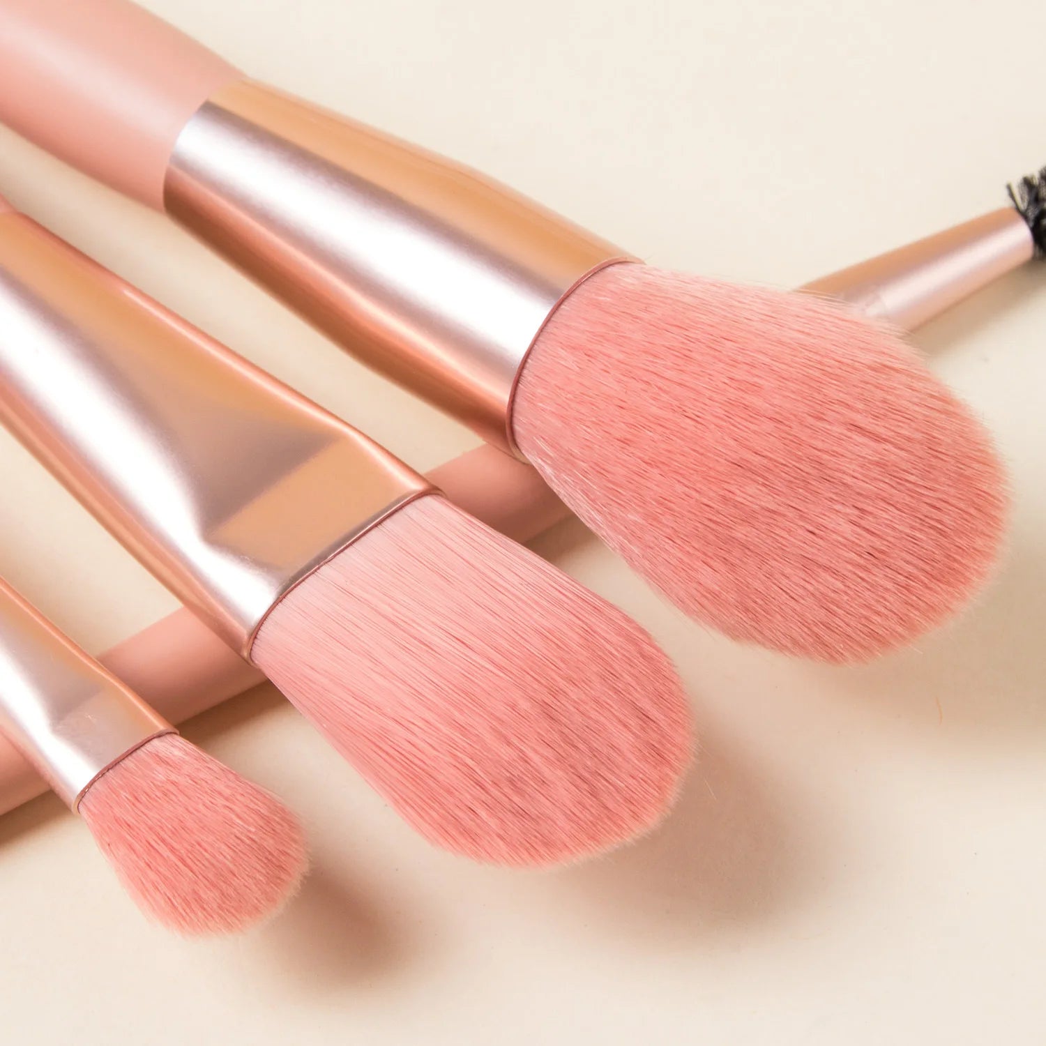 New 8Pcs Makeup Brush Set Makeup Concealer Brush Blush Loose Powder Brush Eye Shadow Highlighter Foundation Brush Beauty Tools