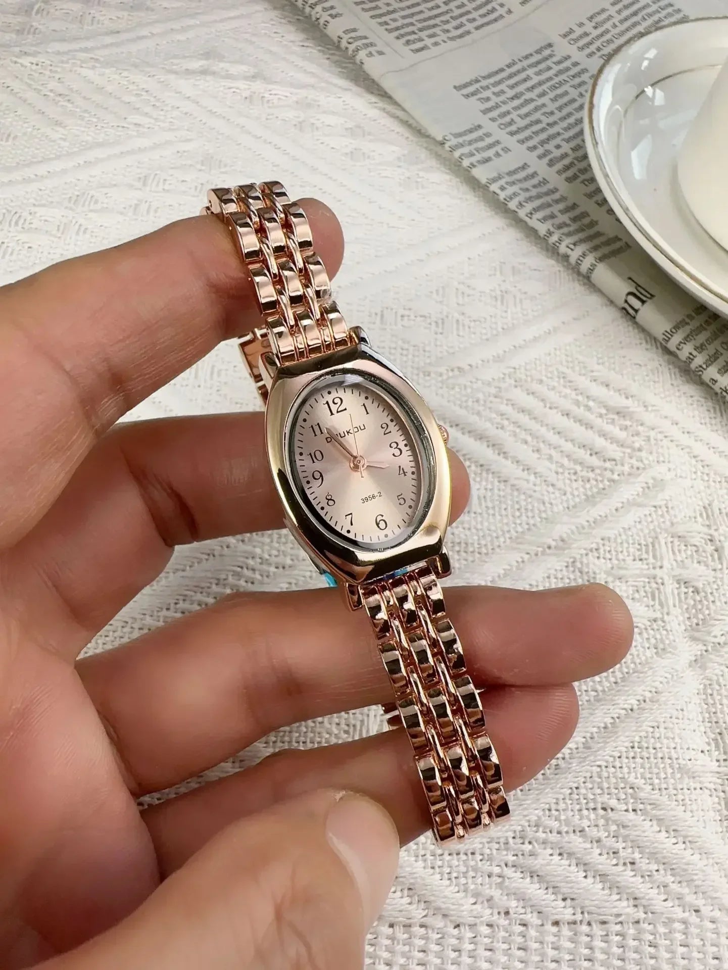 Brand Oval Watches for Women Ladies Gold Steel Strap Quartz Watch Simple and Fashionable Quartz Wristwatches Dropshipping