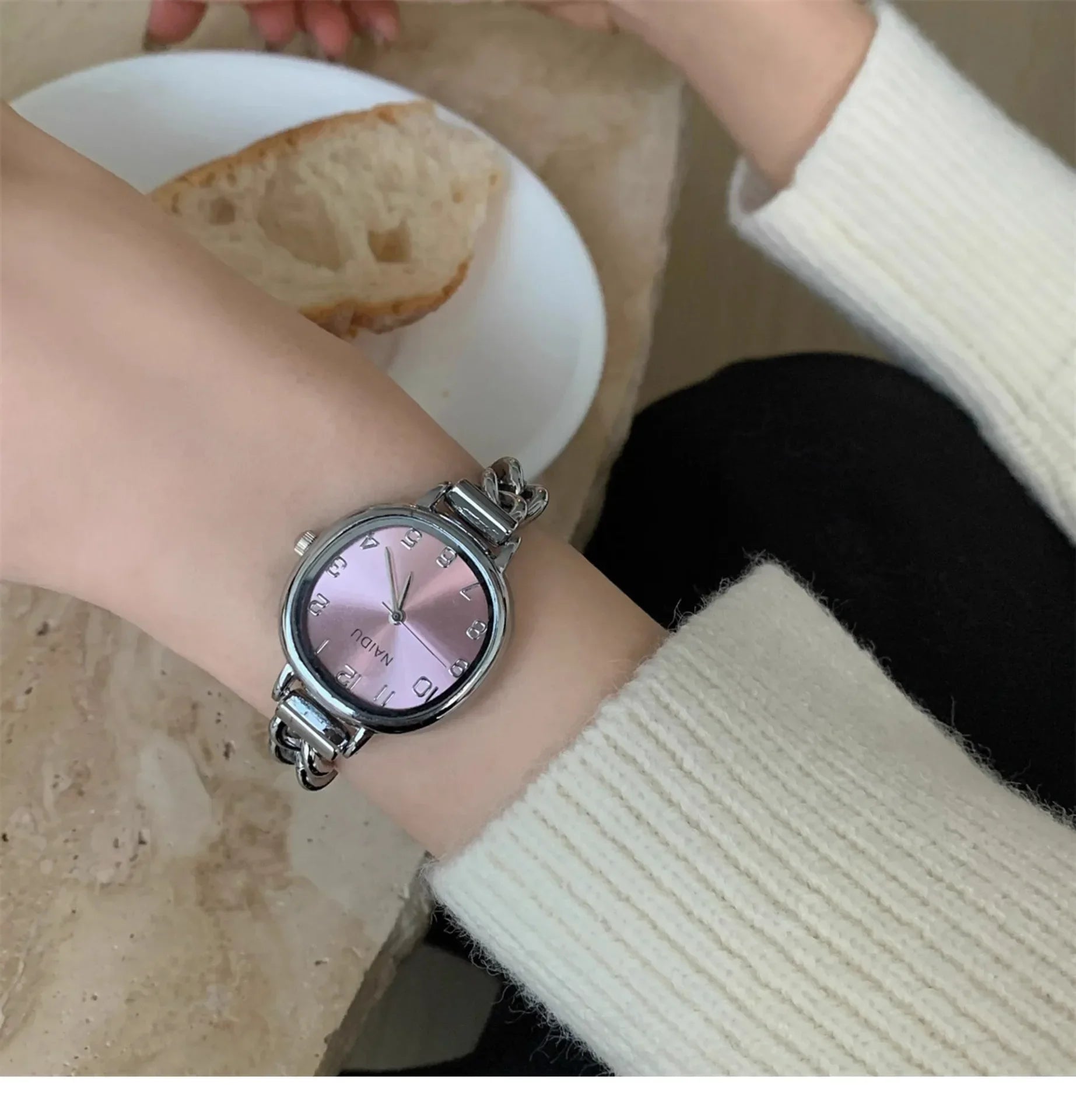 Brand Oval Dial Quartz Watch Korean Version Simple and Fashion Women's Bracelet Wristwatch Luxury Gift Small Green Watches