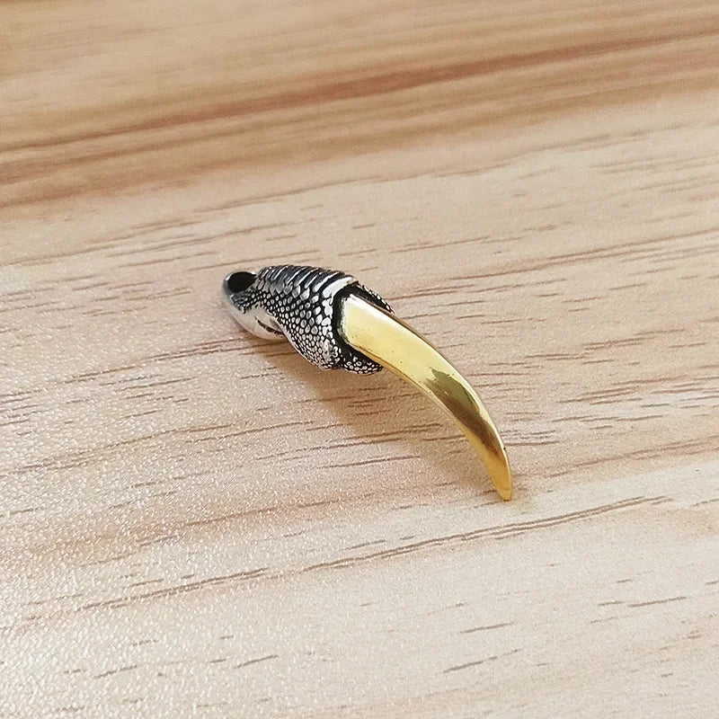 Vintage Punk Dragon Claw Pendant Necklace for Men Personality Biker Pendant Hip Hop Rock Party Jewelry Gifts