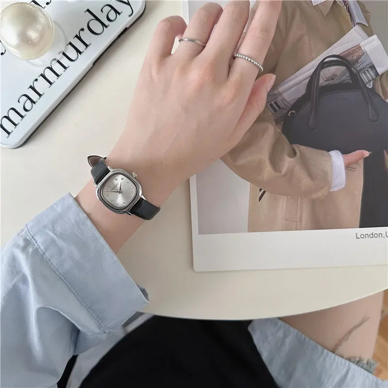 Luxury Women Quartz Watch Leather Strap Small Square Dial Green Watch Casual Fashion Versatile Vintage Wristwatches Dropshipping
