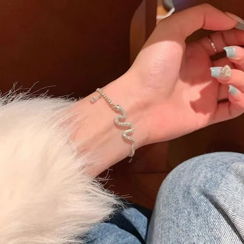 Elegant Black Crystal Eyes Snake Zircon Bracelet Women's Fashionable Personalized Daily Accessory Party Jewelry Birthday Gifts