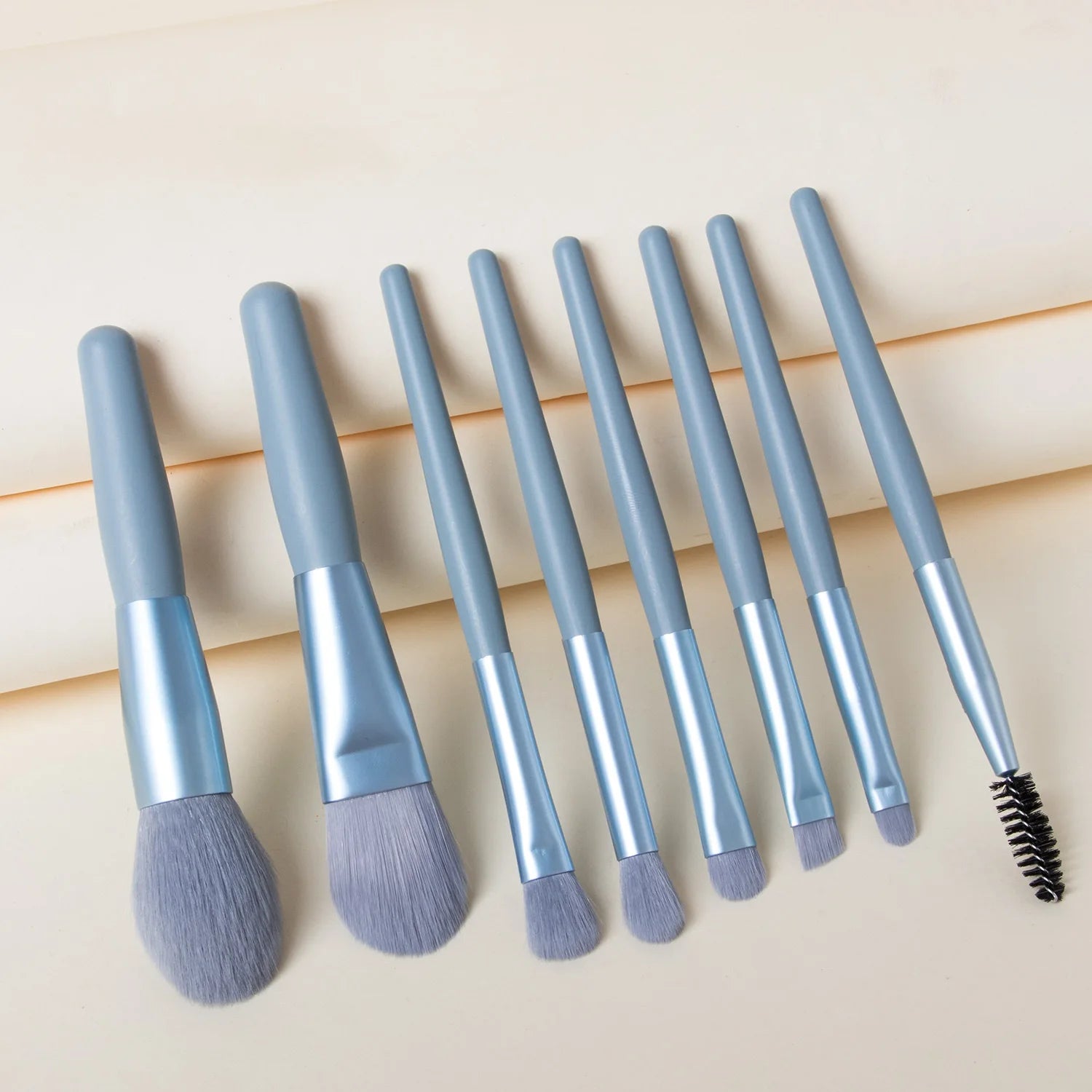 New 8Pcs Makeup Brush Set Makeup Concealer Brush Blush Loose Powder Brush Eye Shadow Highlighter Foundation Brush Beauty Tools