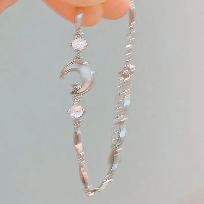 Fashionable and Dreamy Moon Bracelet for Women, Exquisite and Simple Fairy Temperament Bracelet Gift