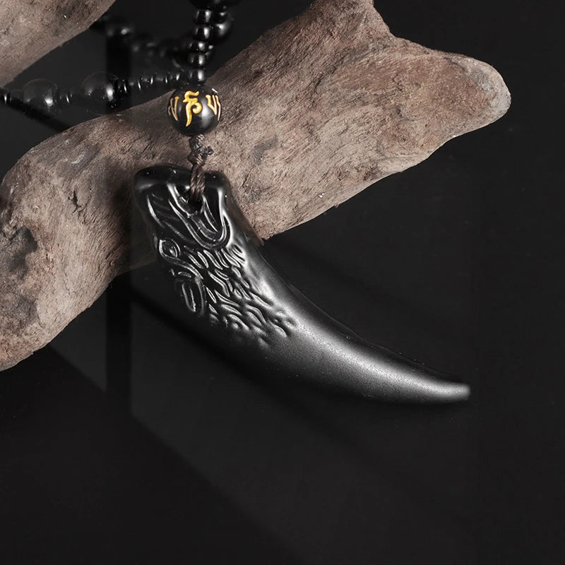 Retro domineering wolf tooth pendant necklace suitable for men's personalized ethnic style punk rock motorcycle jewelry gifts