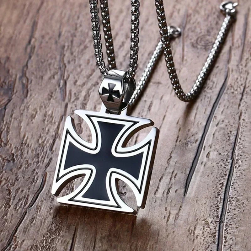 Christian Iced Out Bling Jesus Head Portrait Necklace Pendant Male and Female Cross Catholic Amulet Jewelry