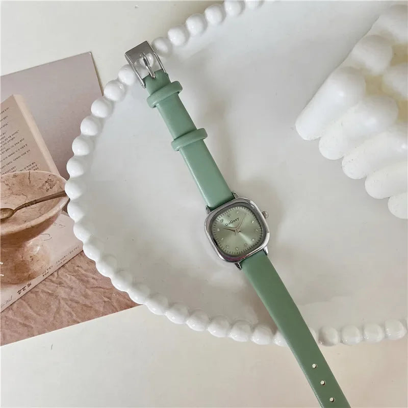 Luxury Women Quartz Watch Leather Strap Small Square Dial Green Watch Casual Fashion Versatile Vintage Wristwatches Dropshipping