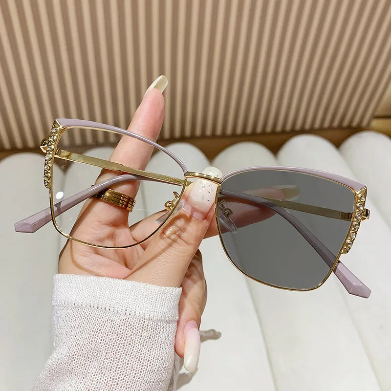 Fashion Cat Eye Glasses Ultra-light Glasses Frame Retro Photochromic Eyeglasses Anti-blue Light Eyewear Metal Color-changing