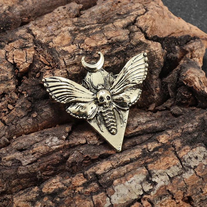 Vintage Norse Mythology Iceland Norse Shield Brooch Medieval Clothing Fastener Clothes Scarf Cloak Jewelry for Men Women