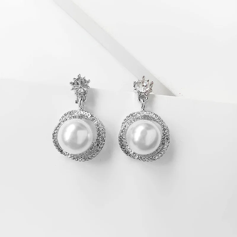 White Color Flower Dangle Earrings for Women Heart Flower Round Leaf Triangle Pearl Bowknot Round Earring Jewelry Brincos