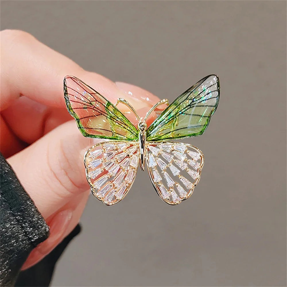 Exquisite Green Crystal Butterfly Brooch Fashion Metal Lapel Pins for Women Girl Suit Sweater Badges Jewelry Accessories Gift