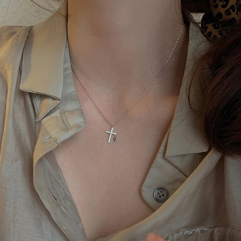 Fashion Simple Stainless Steel Cross Necklaces for Women Luxury Design Metal Zircon Clavicle Chain Choker Jewelry Birthday Gift