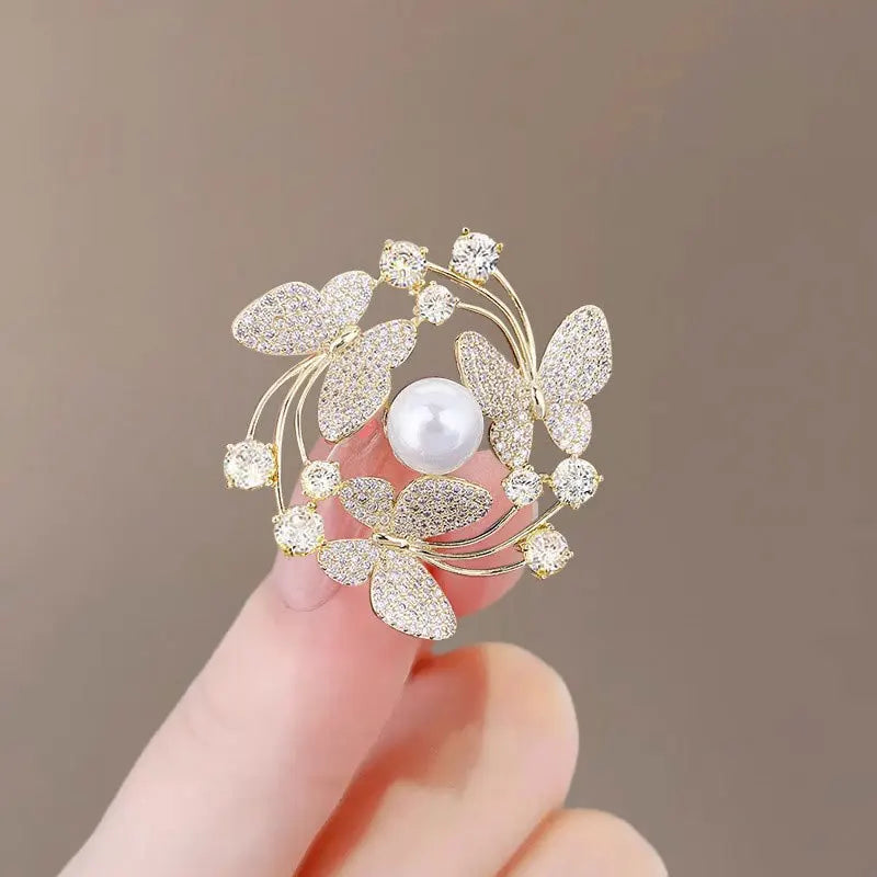 1PC New Tulip Flower Brooches for Women Elegant Design Sense Rose Clothing Accessories Pin Jewelry Luxury 2024 High Quality