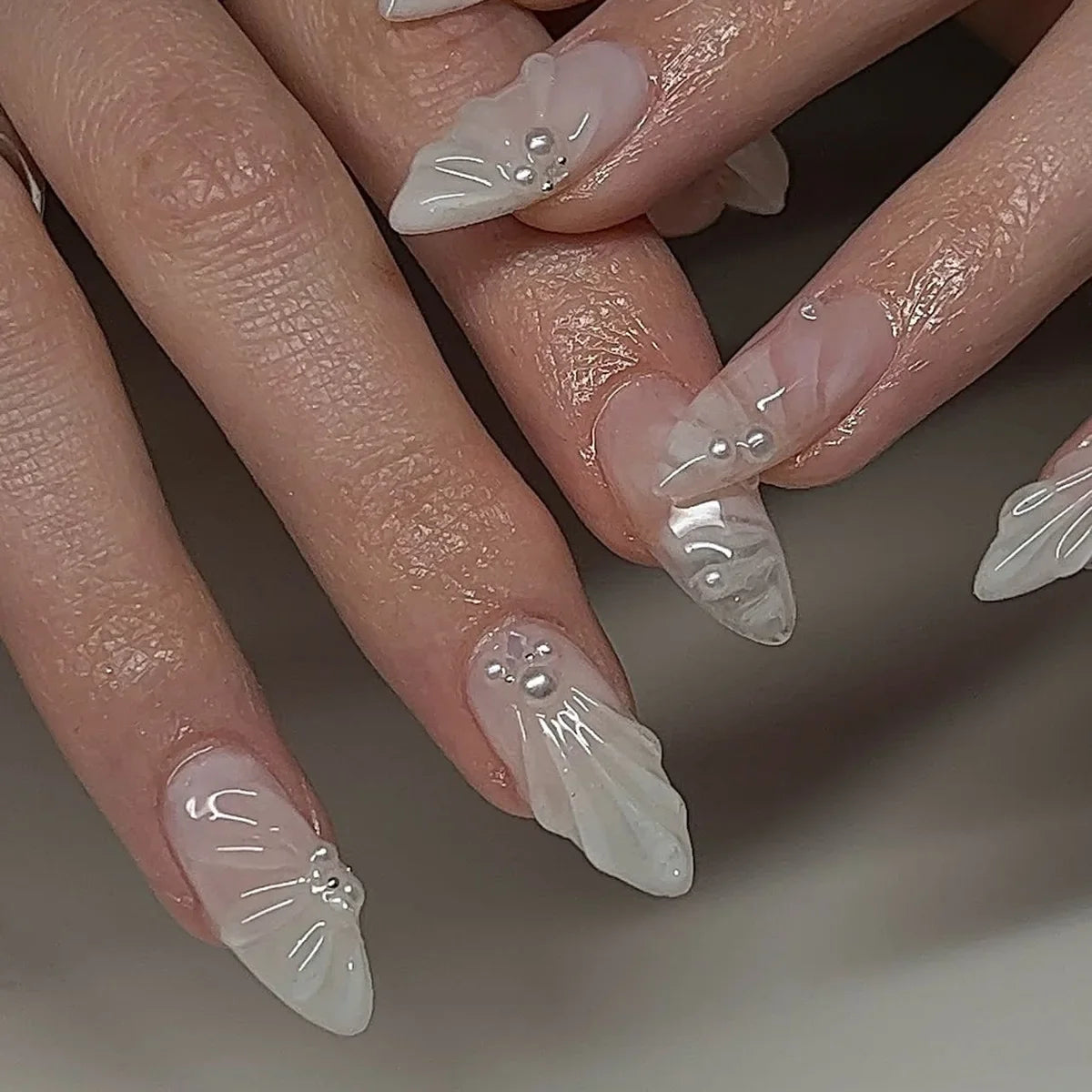 24Pcs 3D Flower Almond Nail Set Press on Nails with 3D Wave Drill False Nails French Tip Full Cover Artificial Nails Art Tips