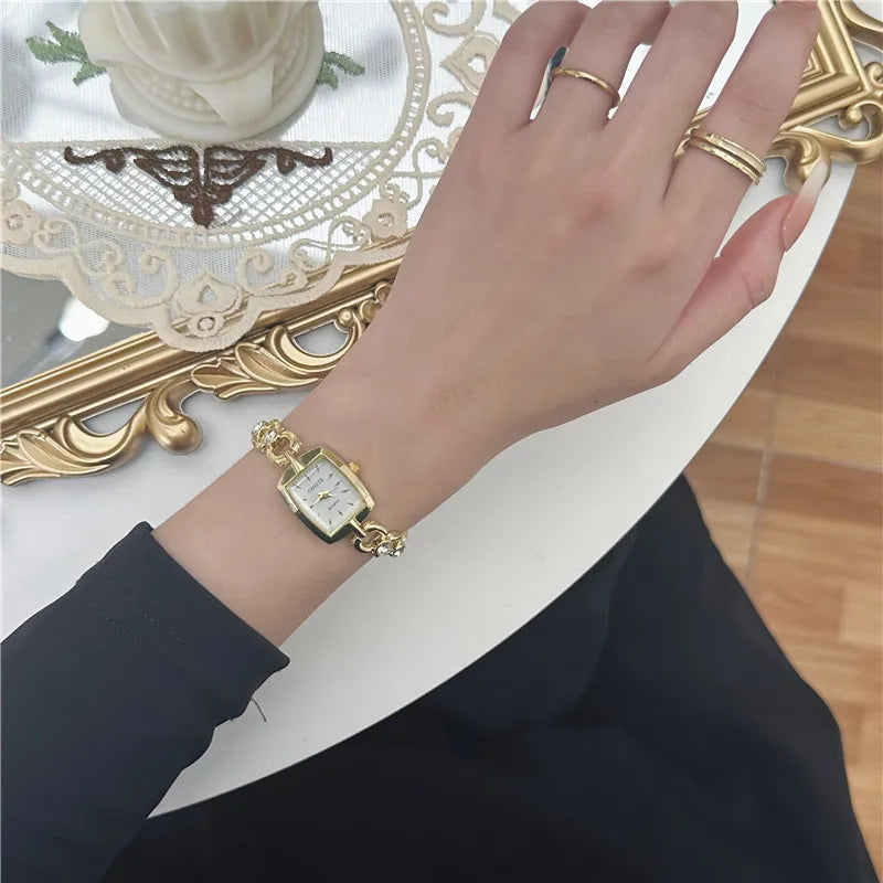 Fashion Women Quartz Watches Rhinestone Studded Bracelet Watch Square Dial Luxury Ladies Watch Gift Dropshipping Clock Relojes