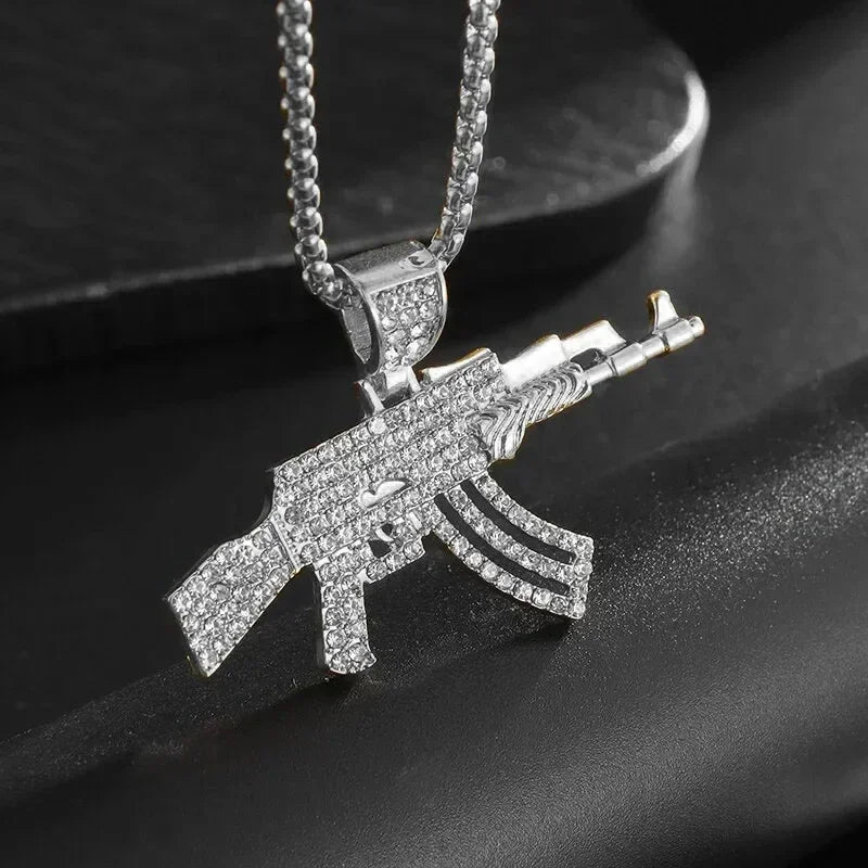 Hip-Hop Iced Out Spades Playing Card Necklace Men\'s Personalized Street Hip-Hop Rock Trend Jewelry Cool Luck Necklace