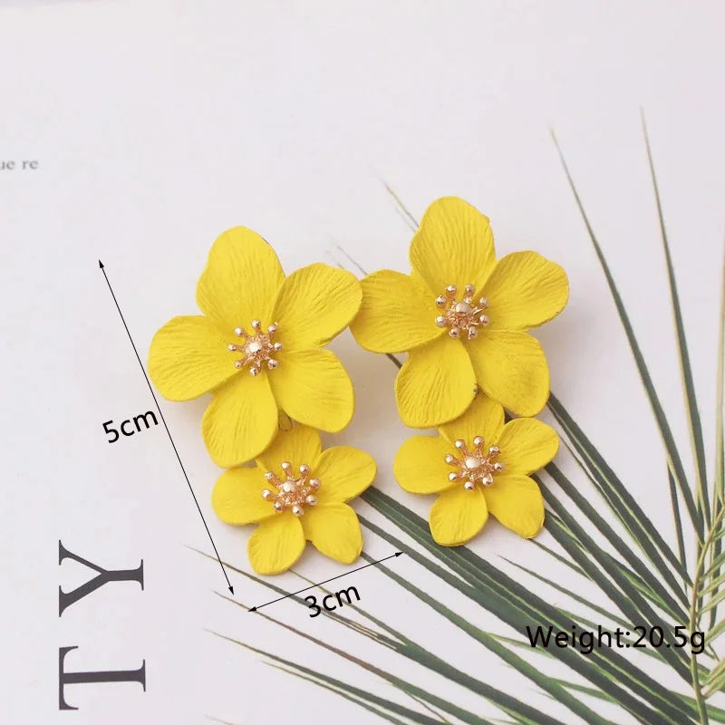 New Women Dangle Earrings Yellow Metal Pendants Geometric Imitation Pearl Drop Earrings Korean Fashion Ear Jewelry pendientes