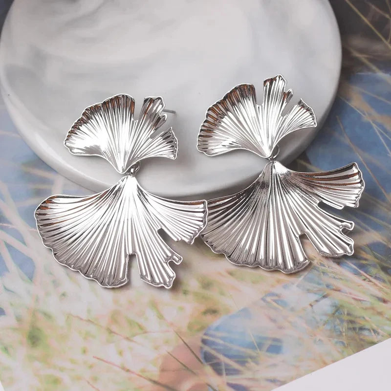 New Ginkgo Biloba Dangle Earrings for Women Gold Color Top Metal Statement Drop Earrings boucle d'oreille Unusual Earrings