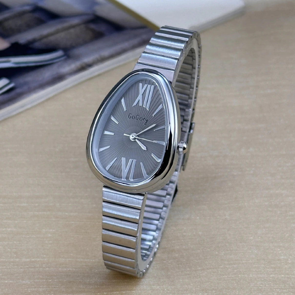 Famous Brand Ladies Watches Snake Head Watch Women Luxury Gift Quartz Wristwatches Fashion Steel Strap Clock Dropshipping