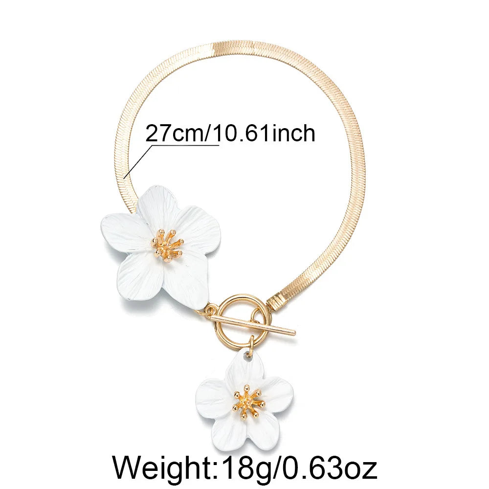 A New Chinese-style National Trend Large Flower Snake Bone Chain Necklace with Elegant Spray-painted Flower Pendant Jewelry Set