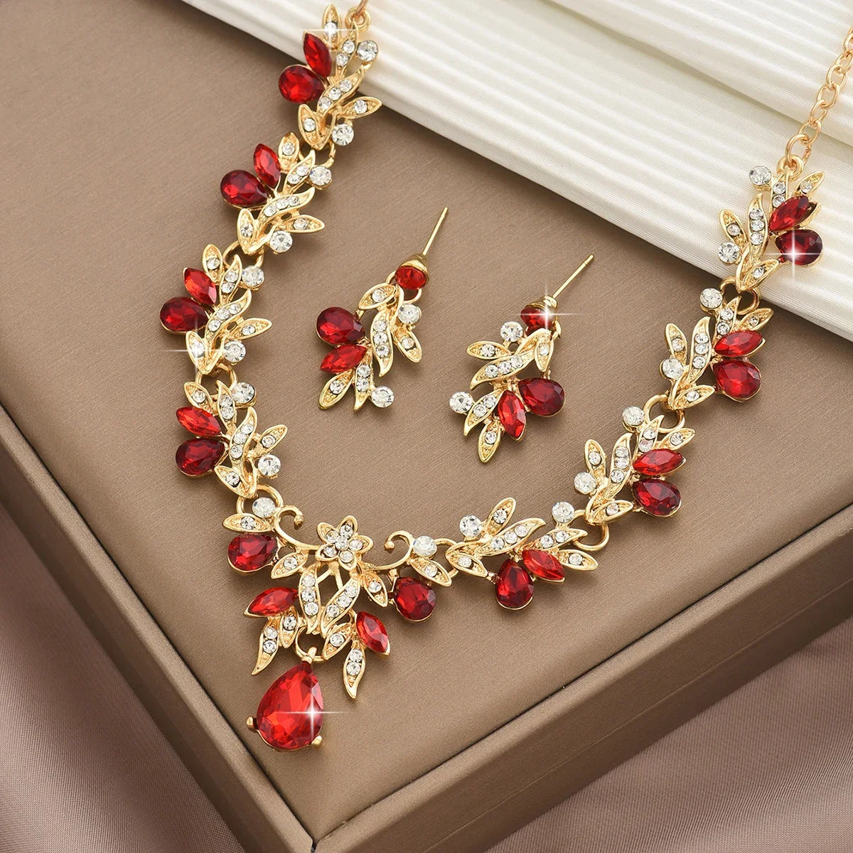 3PC Elegant Jewelry Set High-quality Women'sTrendy Chain Series Leaf Droplet Necklace Earrings Wedding Banquet Party Gift 도매