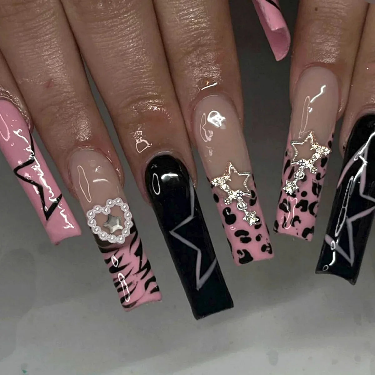 24Pcs Sweet Cool Spice Girl Press on Nails Black French Bow False Nails Y2k Star Glitter Diamond Nail Long Square Gel Fake Nails