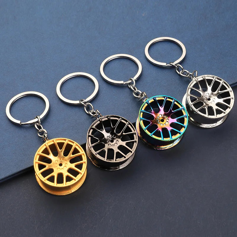 Car Wheel Hub Key Chain Car Tire Keychain Fingertip Gadget Alloy Keyring Pendant Toy Gift