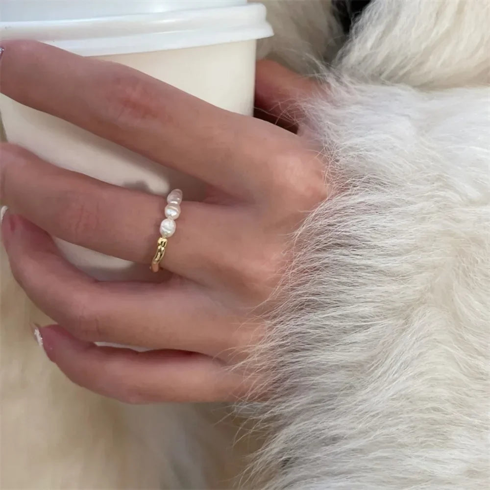 Korean Retro Elastic Rope Imitation Pearl Beaded Ring for Women Fashion Party Metal Chain Splicing Finger Ring Jewelry Women
