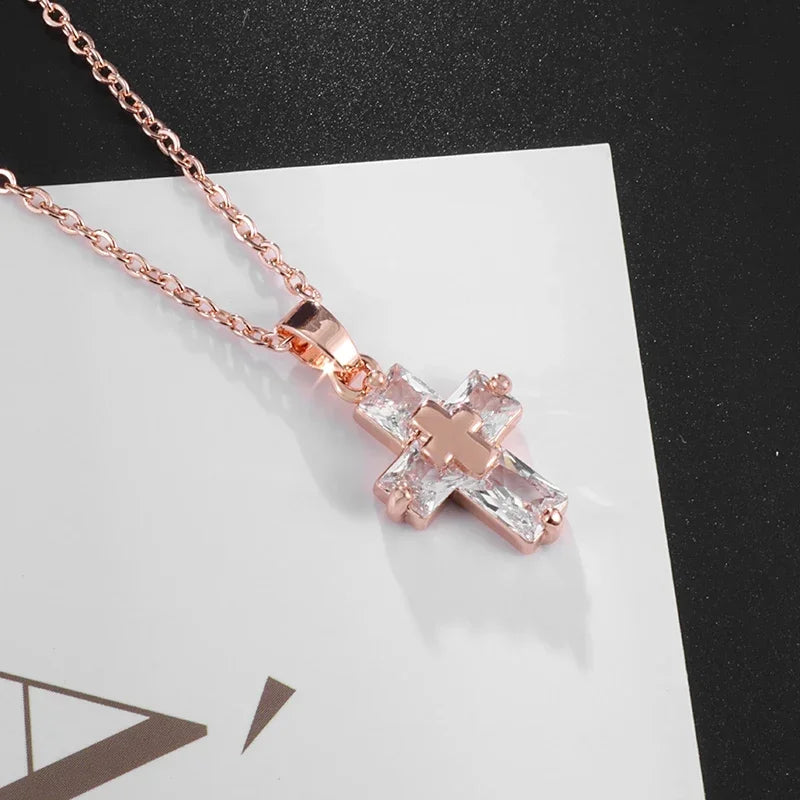 Shiny Ice Crystal Zircon Christian Cross Pendant Men and Women Hip Hop Trend Jewelry Catholic Amulet Necklace