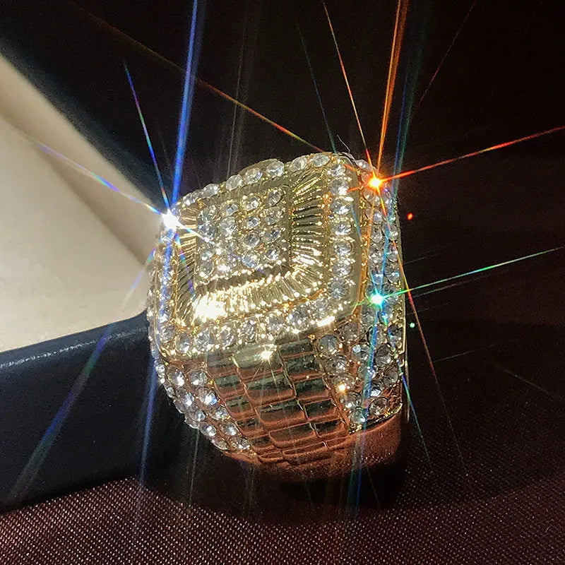 Luxurious Exquisite Sparkling Full Zirconia Ring Men's Fashion Business Cocktail Party Jewelry Birthday Gift