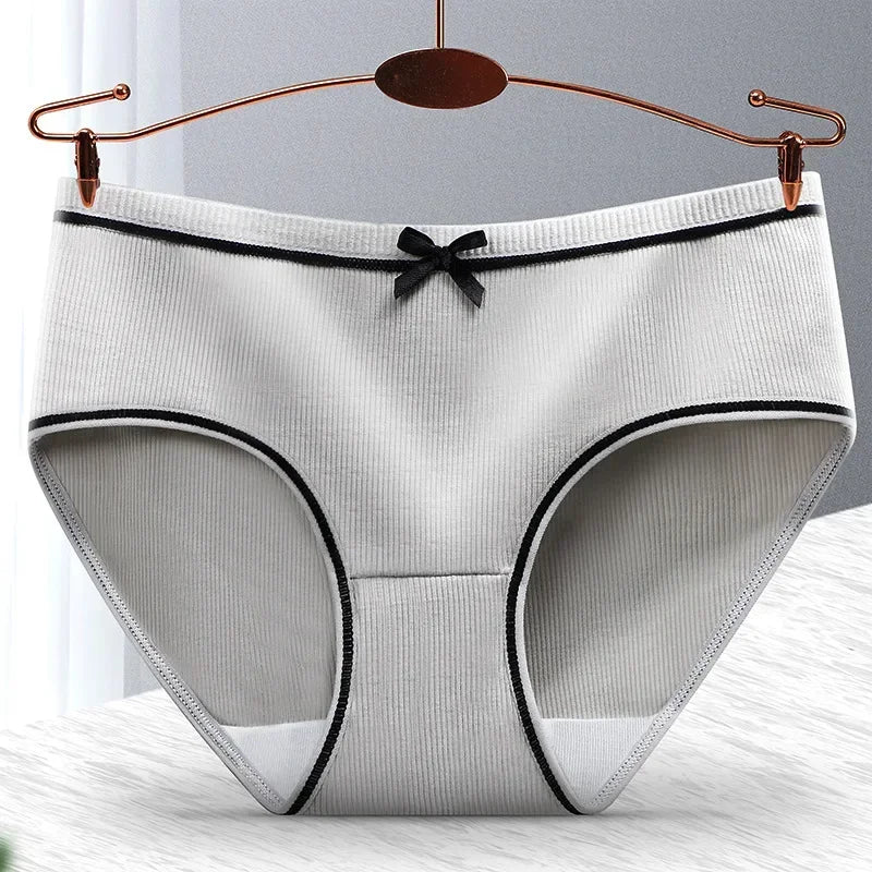 Ladies Cotton Underwear Panties Girls Sexy Seamless Antibacterial Crotch Breathable Briefs Mid-waist Large Size Women's Panties