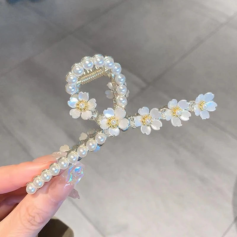 Pearl Flower Tassel Hair Claw for Women Cute Sweet Hair Clip Girls Fashion Elegance Headdress Korean Exquisite Hair Accessoires