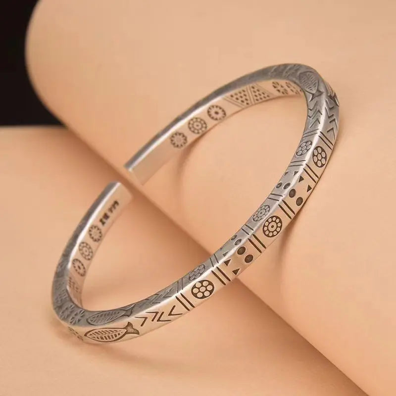 Silver-Plated Moebius Cuff Bangles Engraved Fish Elephant Totem Infinite Loop Bracelet Men's Twisted Armband Cuff Jewelry Gift